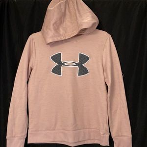 Adorable women’s UA hoodie